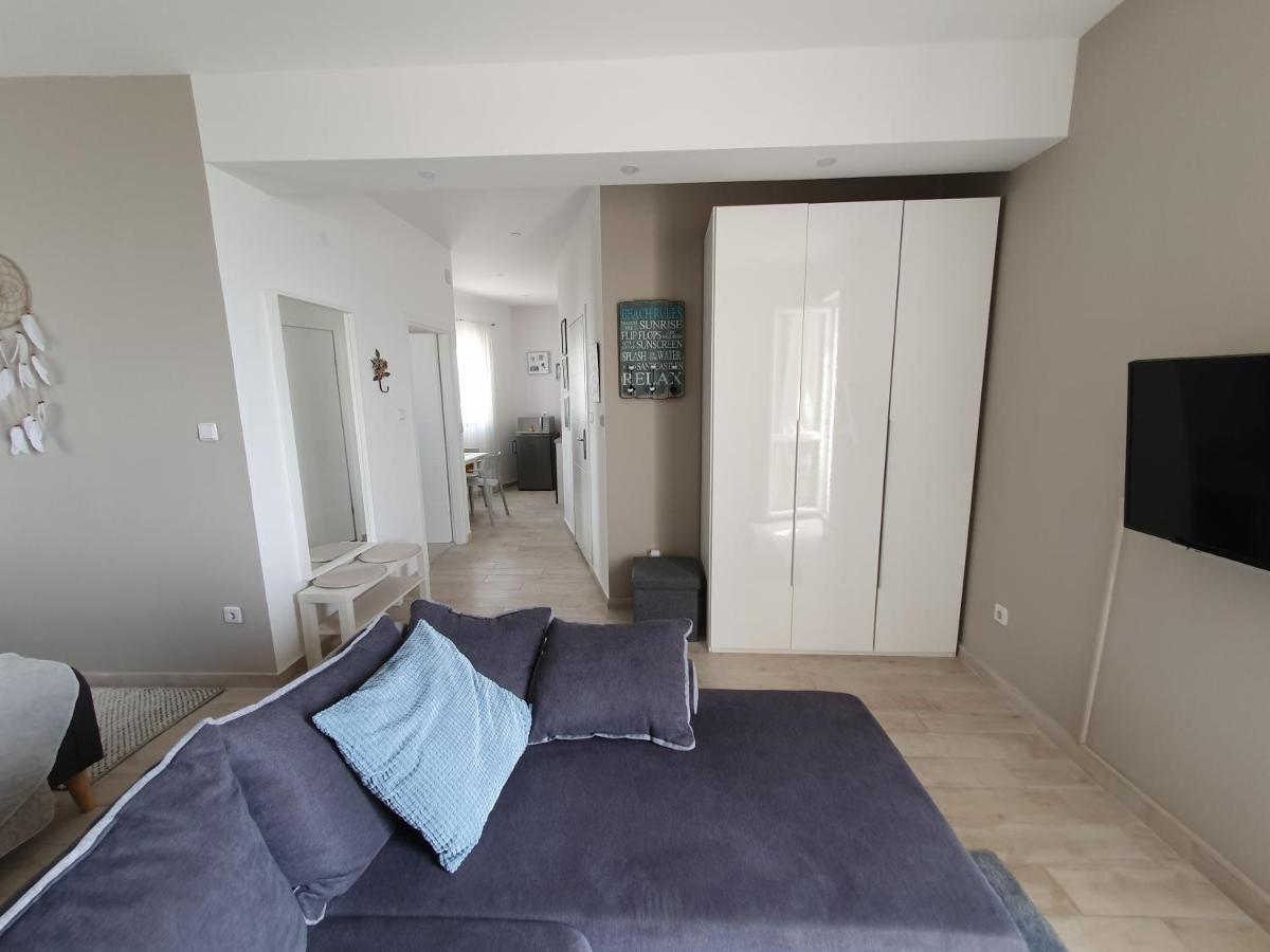 Apartment Danijela Novalja Luaran gambar