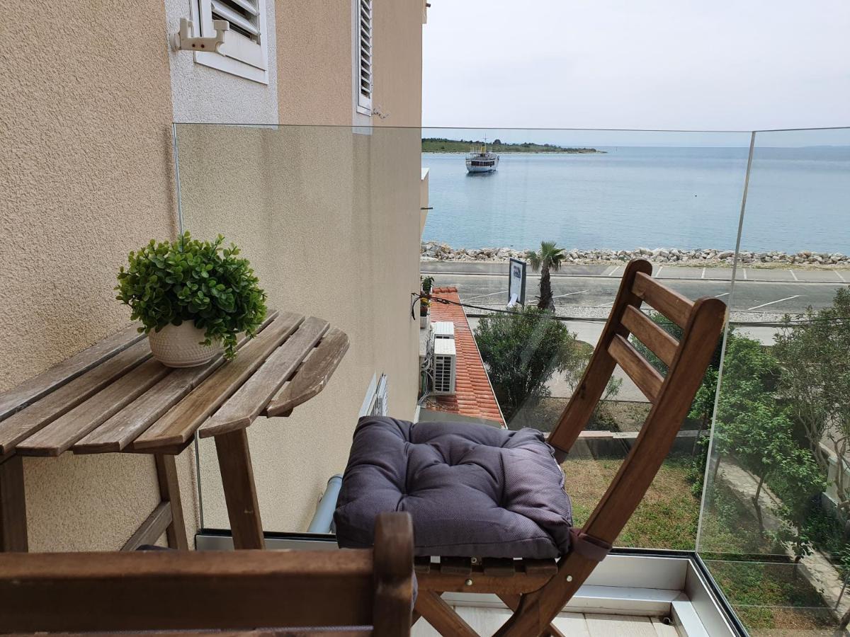 Apartment Danijela Novalja Luaran gambar